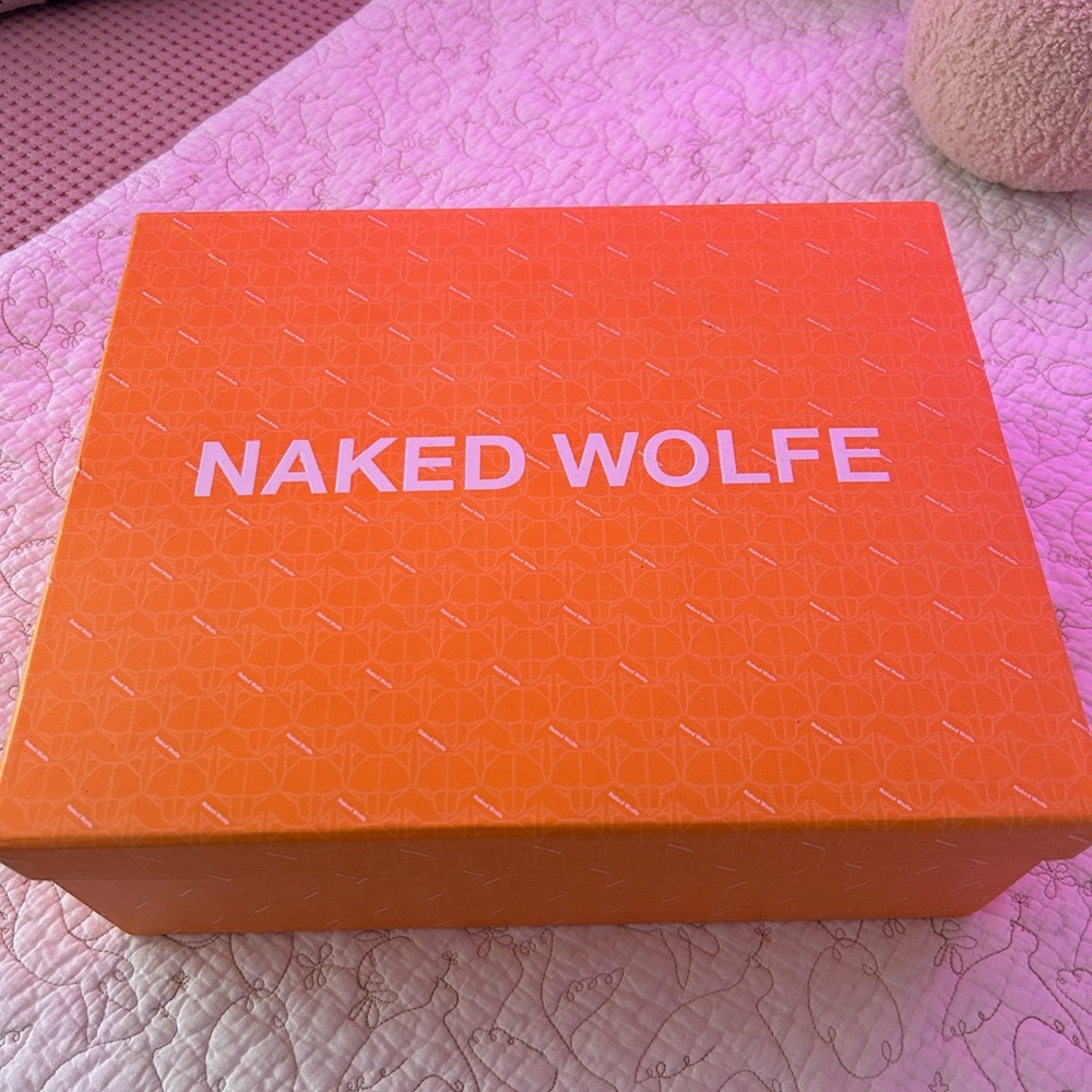 Brand new NAKED WOLFE US 8